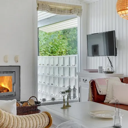 Suoma - 400m To The Fjord By Interhome